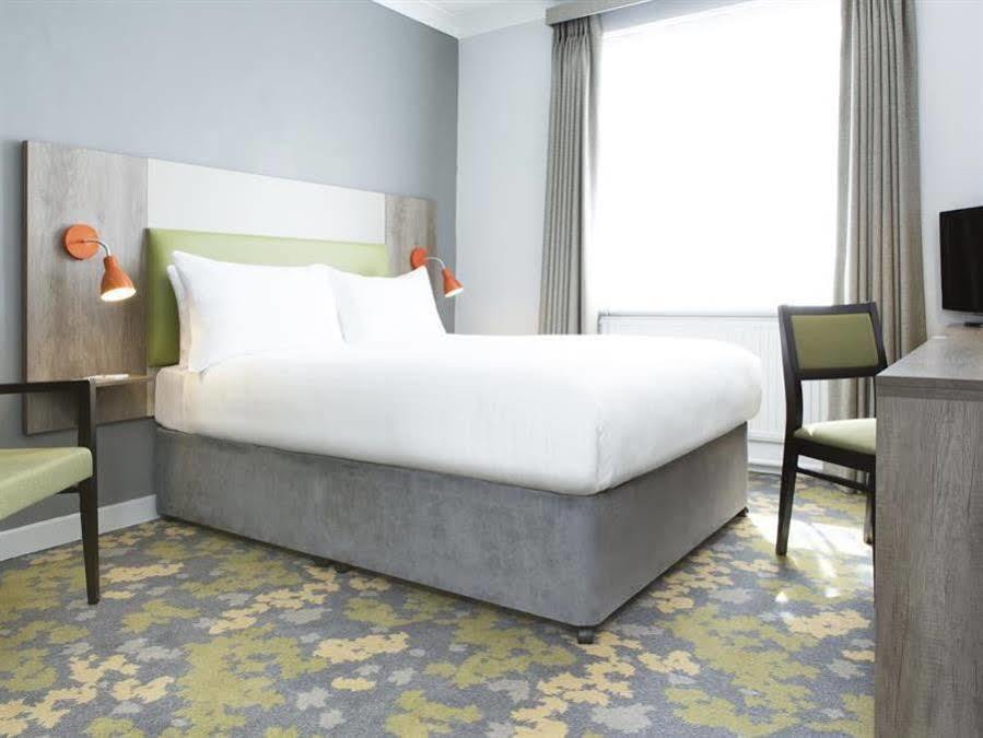 Epping Forest Hotel Woodford Luaran gambar